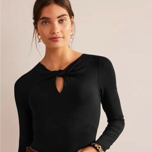 NWT!  Boden Black Knot Front Top.  Size 8